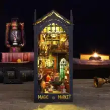 BookNook Ludistri- Magic Market (18,3 x 11 x 27 cm) avec mouvement et musique